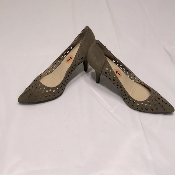 Womens Calvin Klein Nabila 3” heels size 7M - Picture 1 of 12